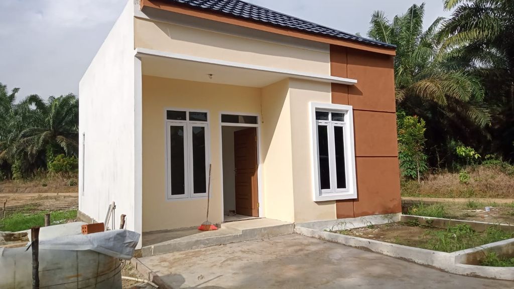 foto tampak rumah tipe 36/104 perumahan METEOR REGENCY