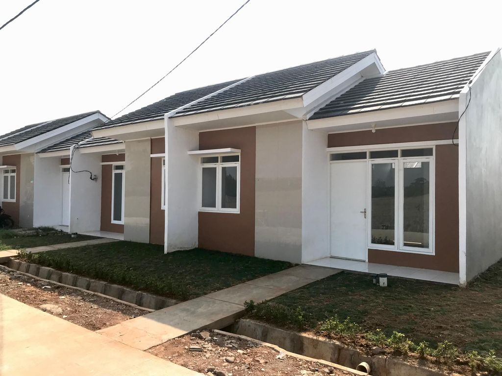foto tampak rumah tipe 27/88 perumahan GRAND ANANDARA RESIDENCE