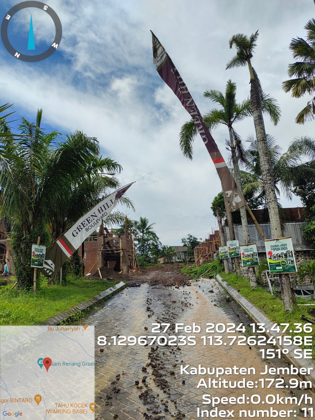 foto posisi tengah perumahan Greenhill Boulevard
