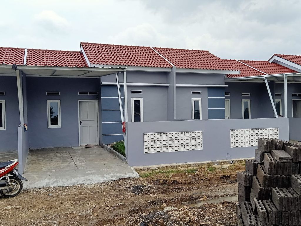 foto tampak rumah tipe 30/60 perumahan Dhita Residence