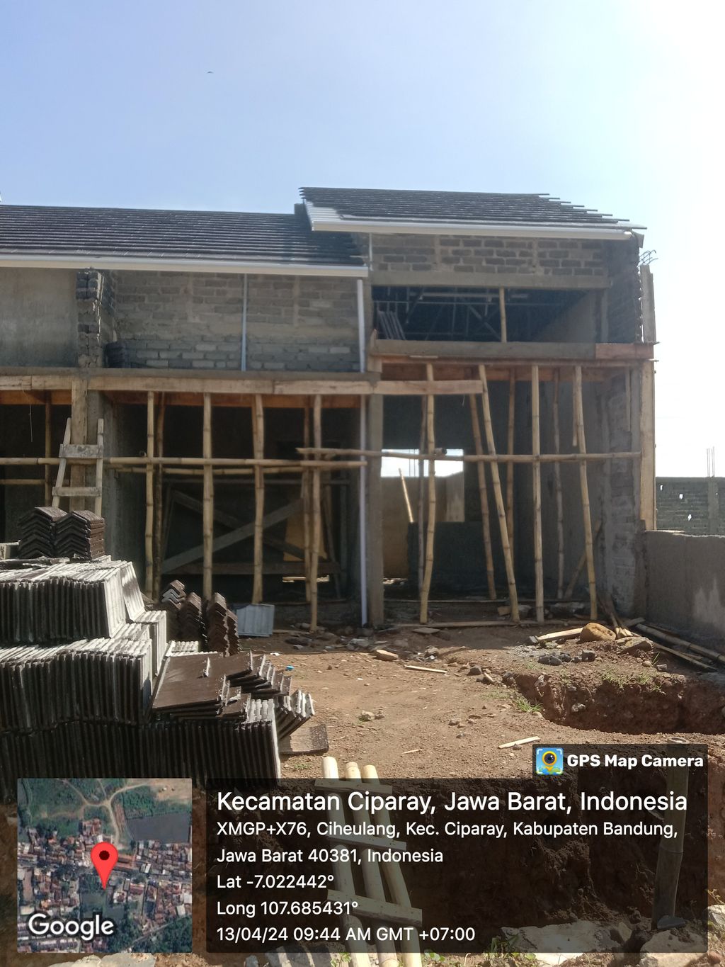 foto tampak rumah tipe 38/86 perumahan CIHEULANG REGENCY