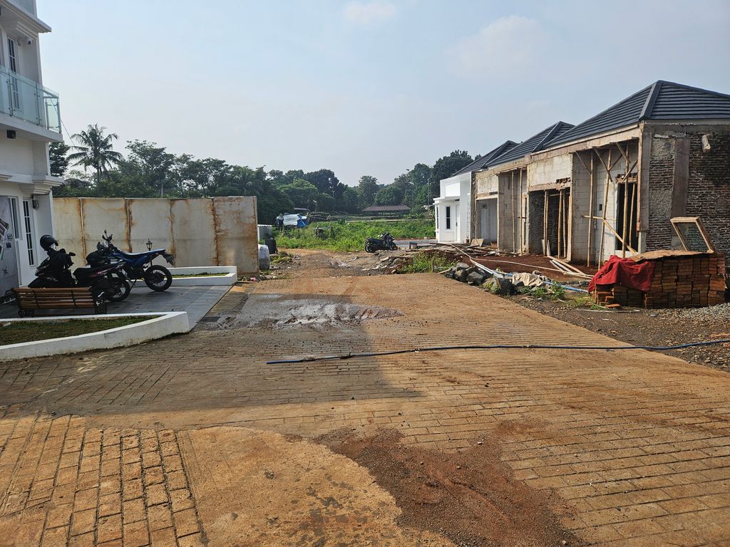 foto posisi tengah perumahan BRITANIA GREEN RESORT