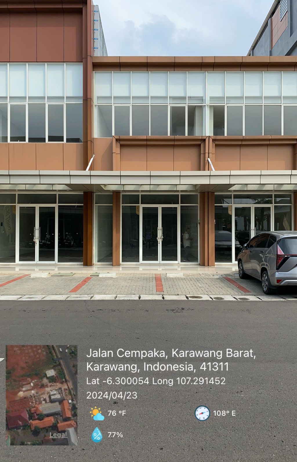 foto tampak rumah tipe Blok B No 12 perumahan Kota Kertabumi Karawang Barat