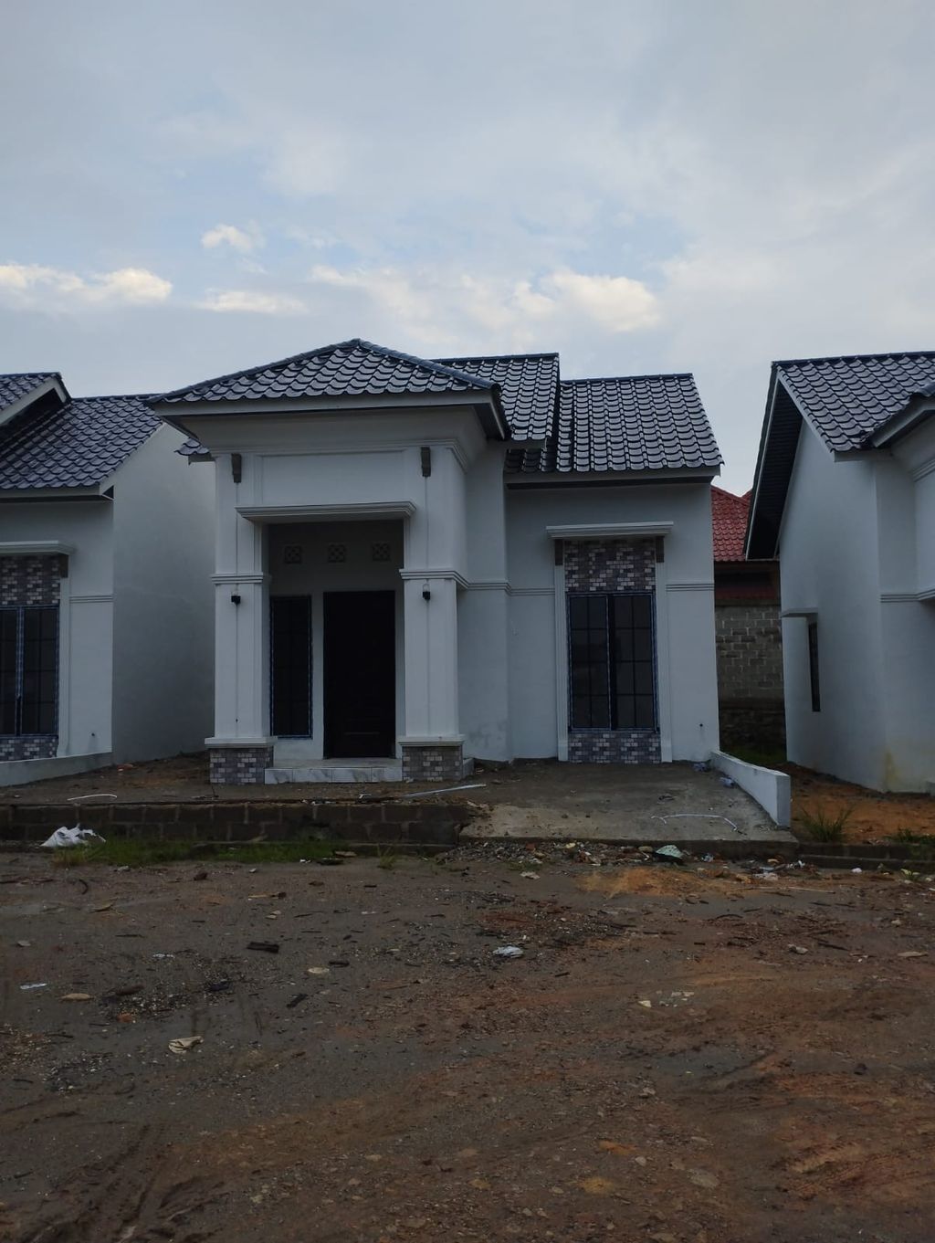foto tampak rumah tipe 45 FORTUNA perumahan SAHARA RESIDENCE 3