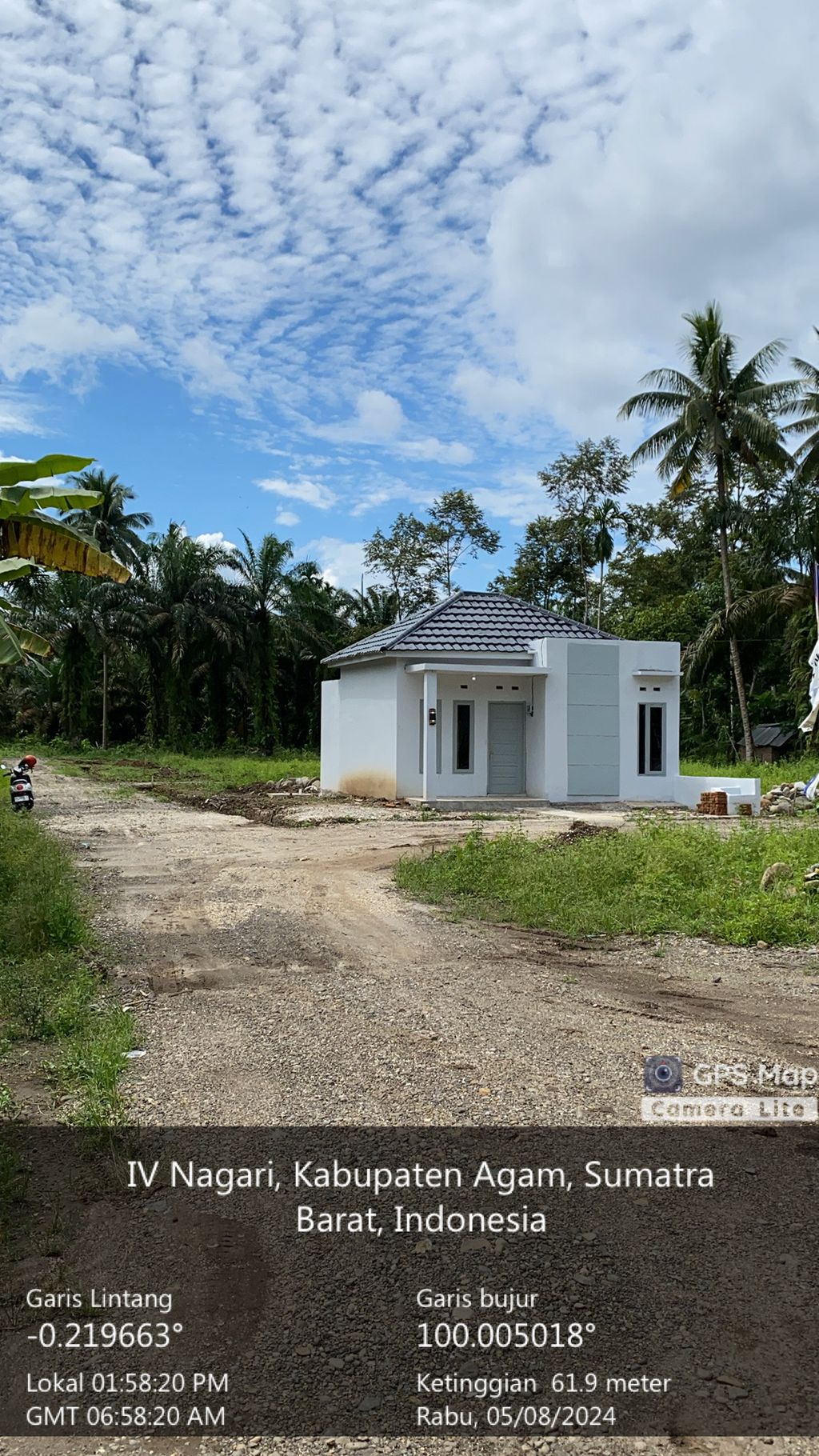 foto gerbang perumahan Bawan Asri Residence