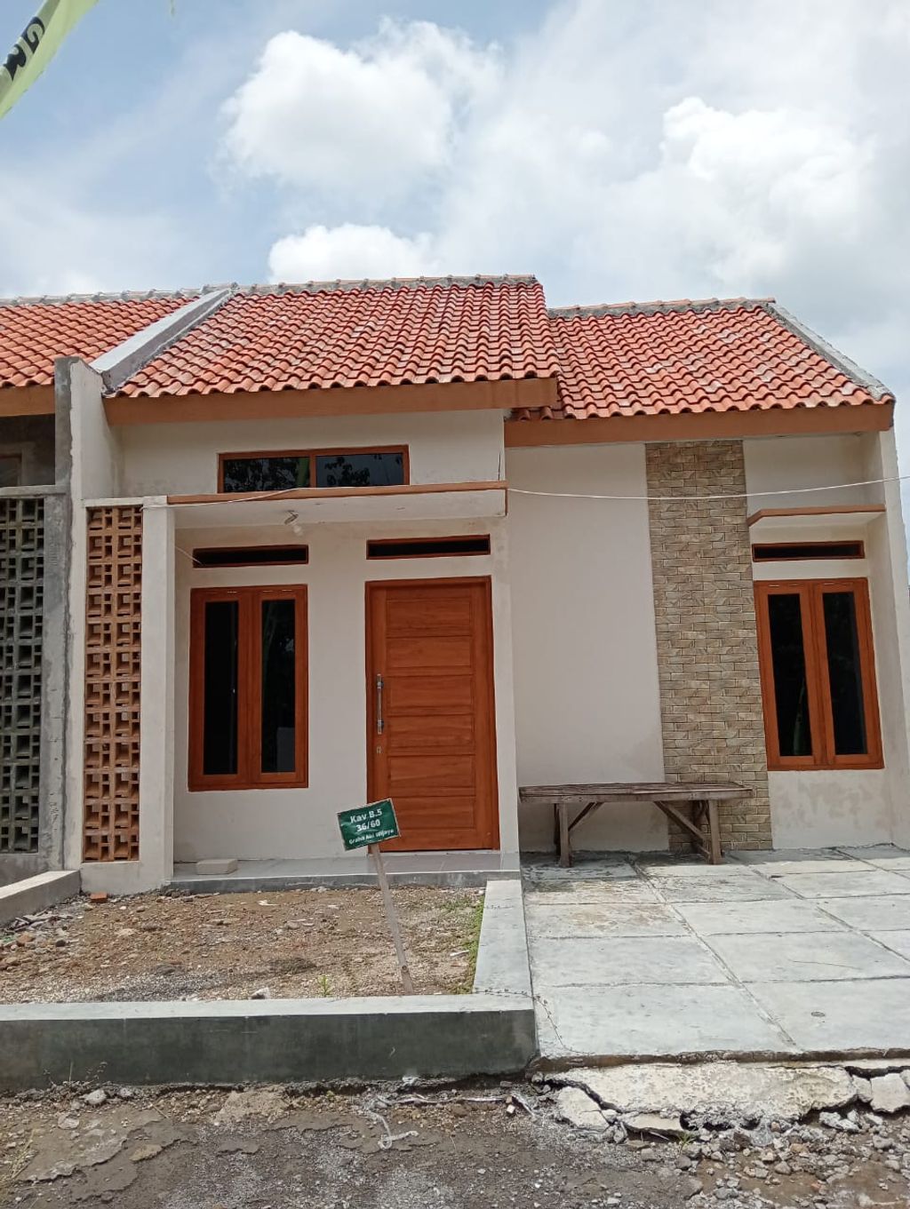 foto tampak rumah tipe Subsidi perumahan Graha Abi Wijaya