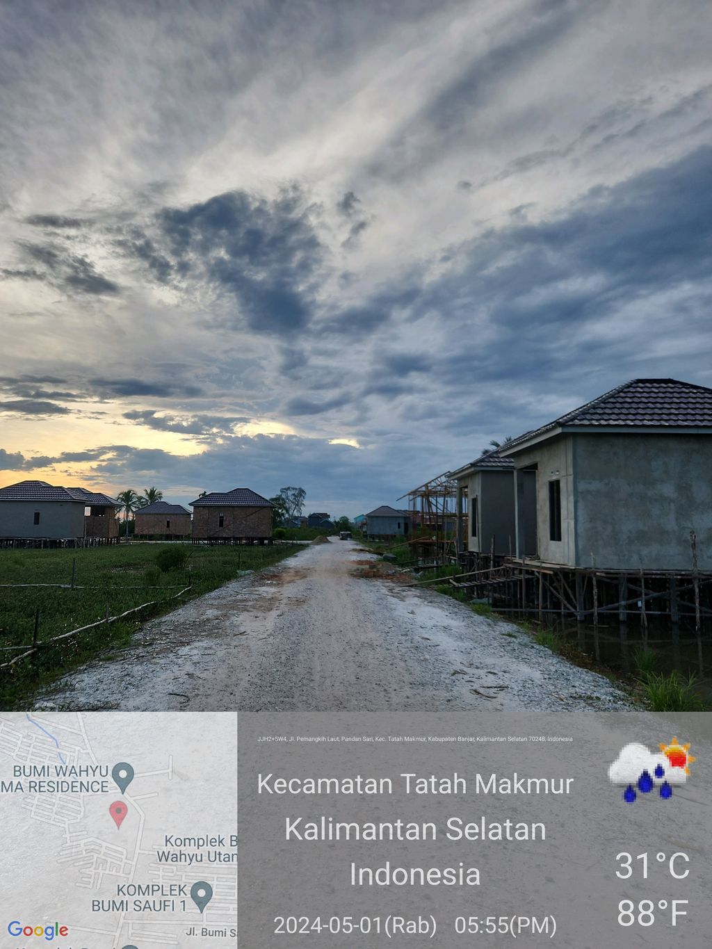 foto posisi tengah perumahan BUMI WAHYU UTAMA 15