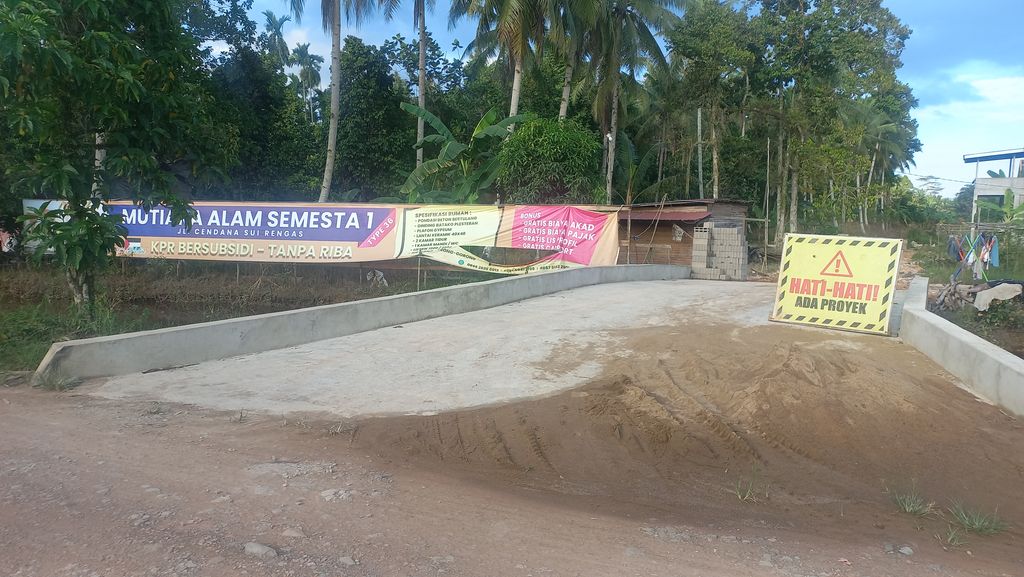 foto gerbang perumahan MUTIARA ALAM SEMESTA 1