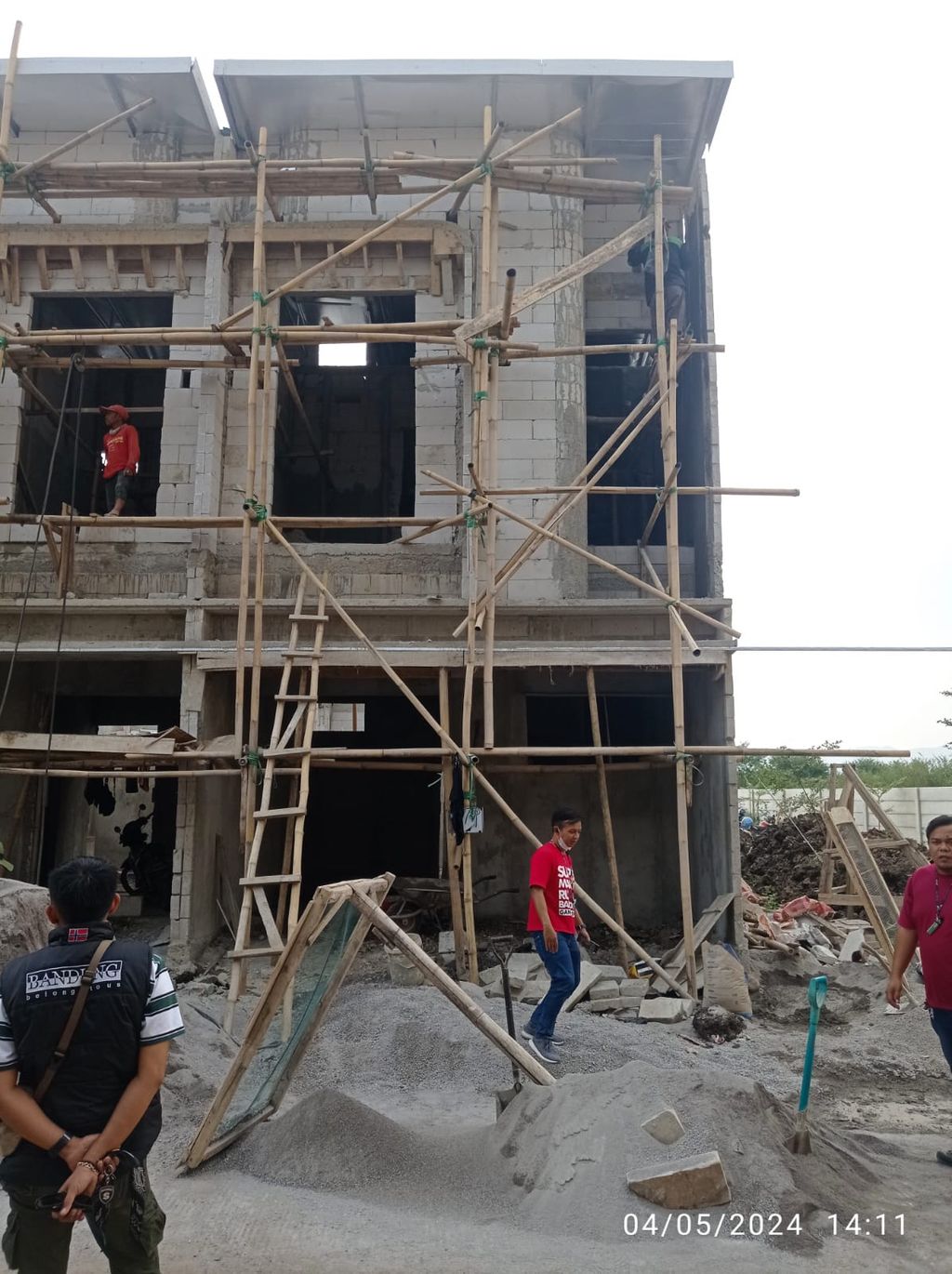 foto tampak rumah tipe 38 Compact High Ceiling 2KT (472) perumahan G-Land Ciwastra Park 2
