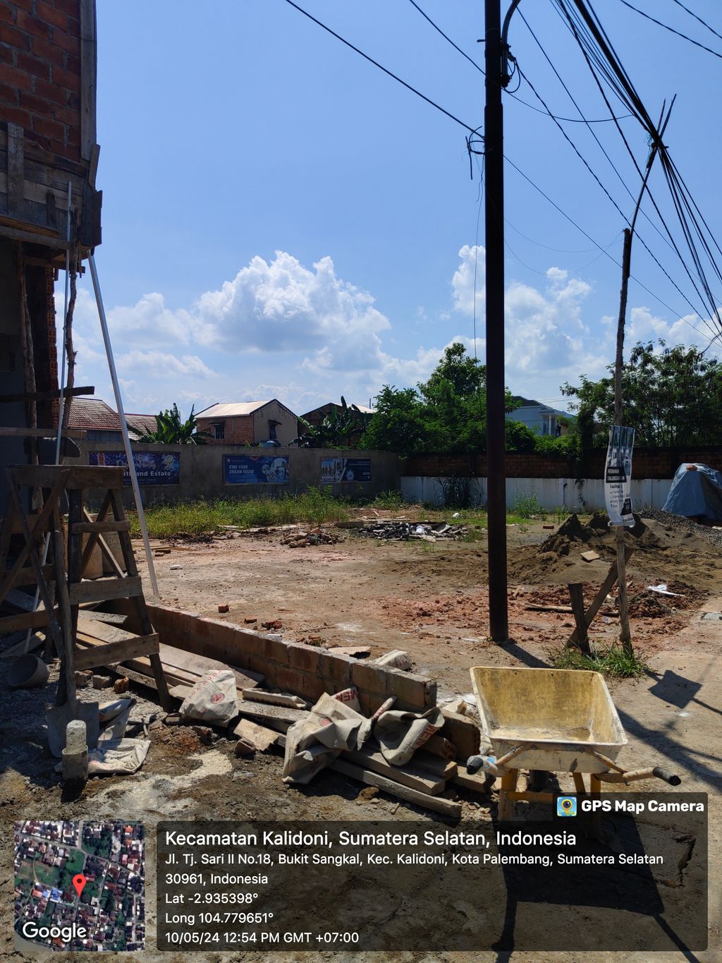 foto posisi tengah perumahan TANJUNGSARI LAND