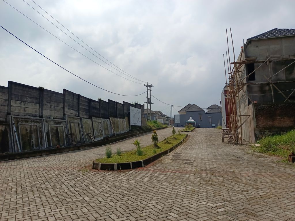 foto posisi tengah perumahan GRAHA SULTAN REGENCY