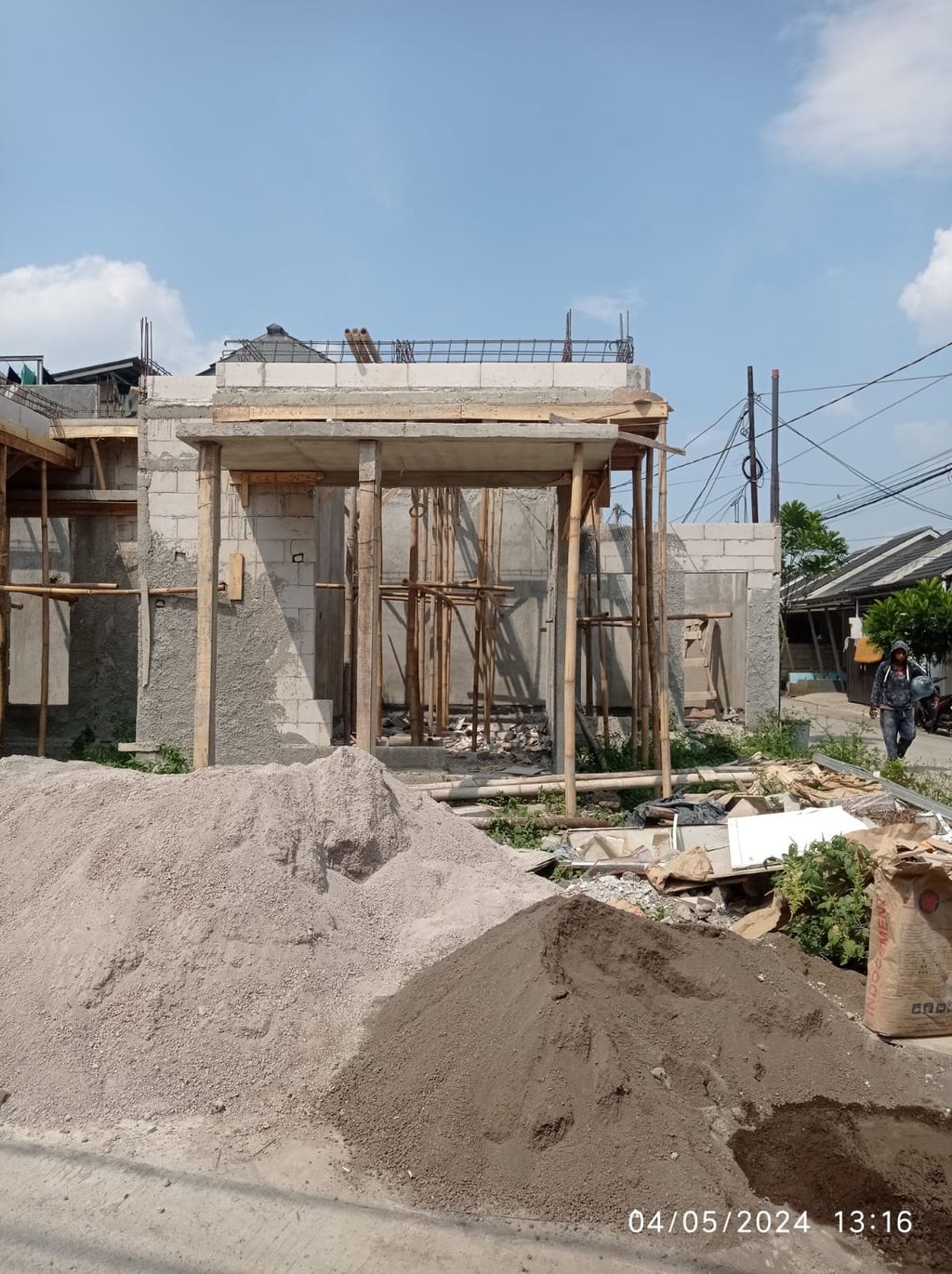 foto tampak rumah tipe 41 Compact High Ceiling (400) perumahan G-Land Ciwastra Park
