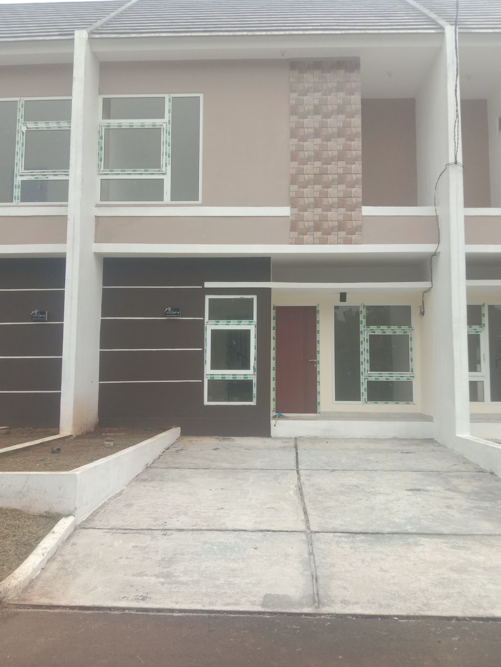 foto tampak rumah tipe 45/94 (Tahun 2024) perumahan Sawangan Residence Ideal