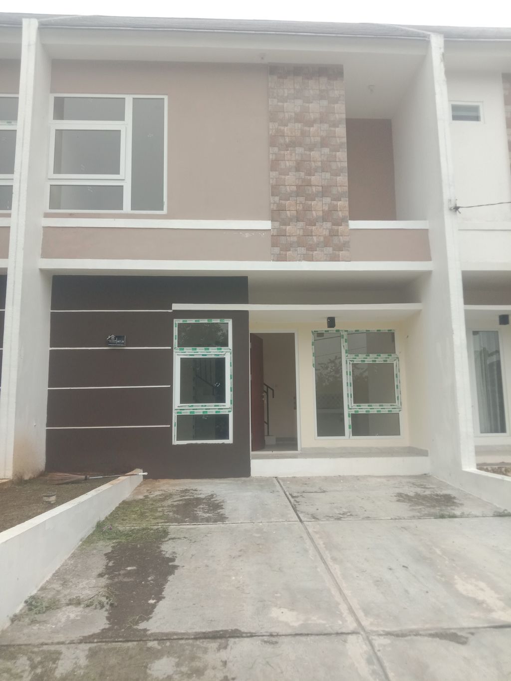 foto tampak rumah tipe 45/91 (Tahun 2024) perumahan Sawangan Residence Ideal