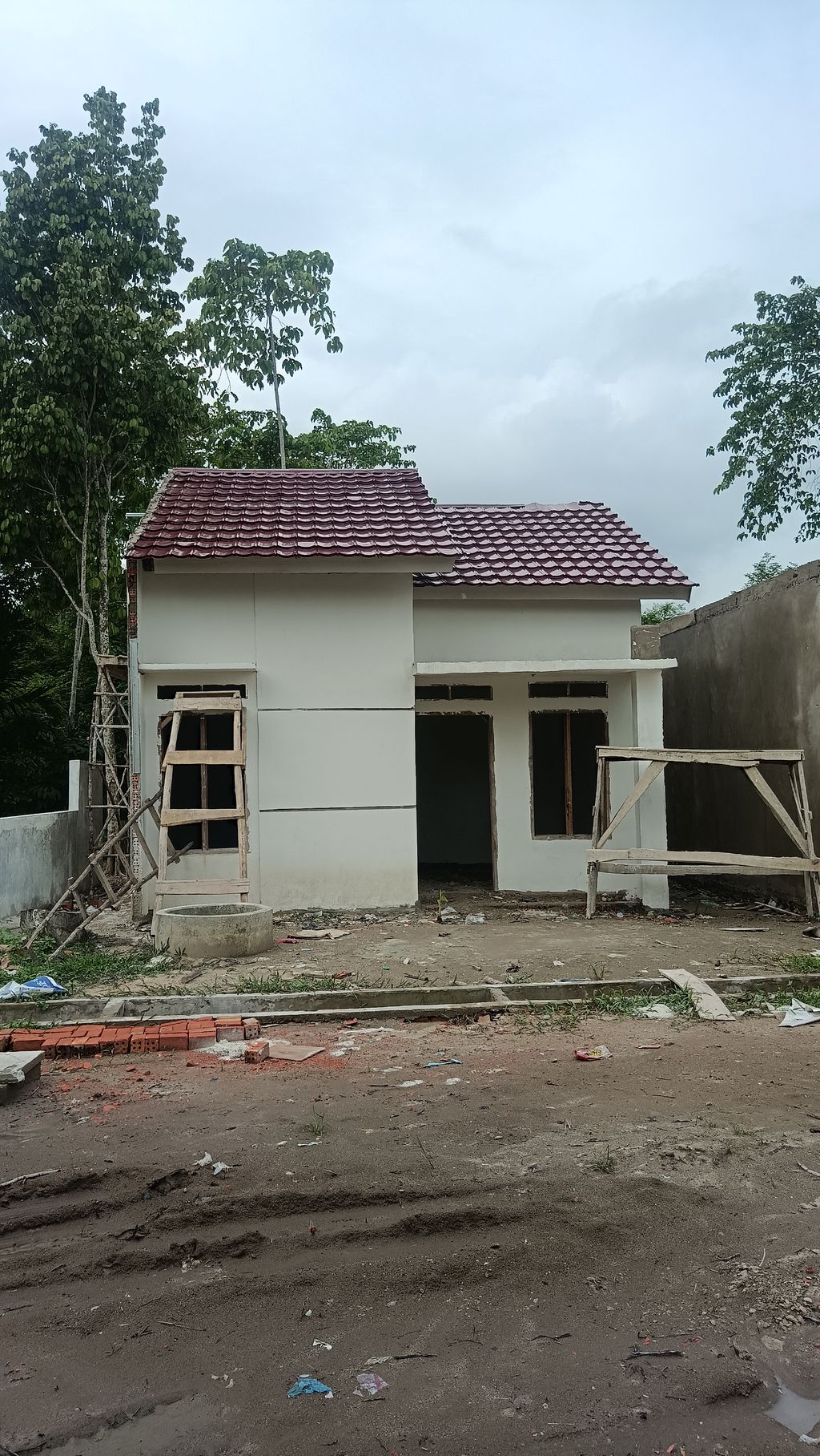 foto contoh rumah perumahan PESONA KAYU KOLIM