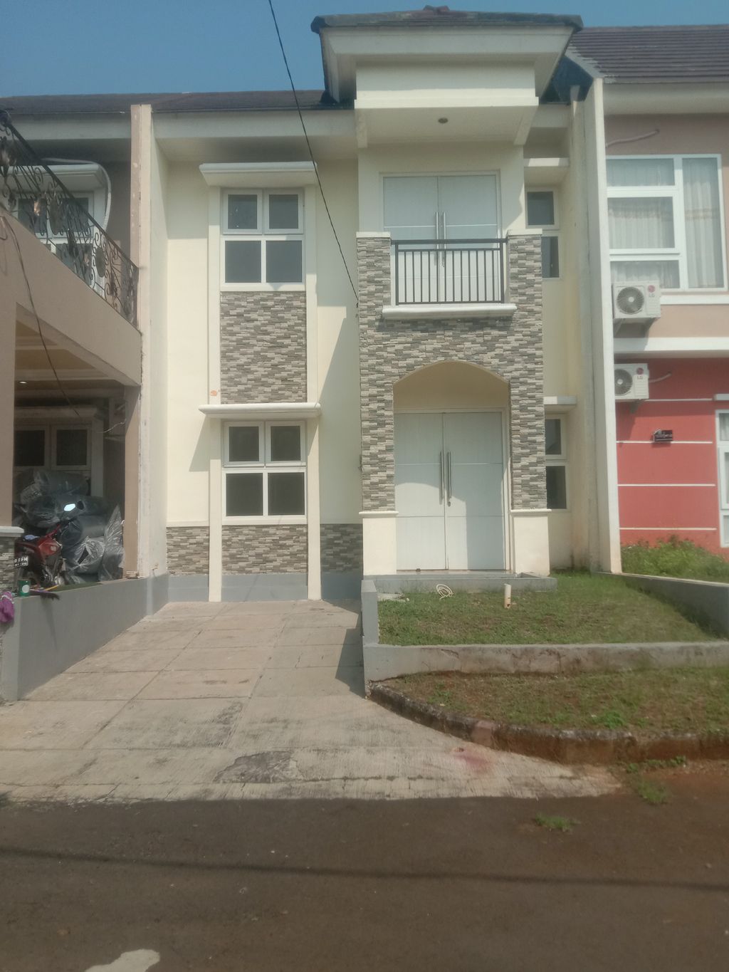 foto tampak rumah tipe 64/96 (Tahun 2024) perumahan Sawangan Residence Ideal