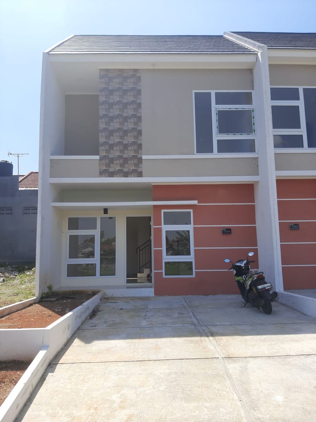 foto tampak rumah tipe 45/78 (Tahun 2024) perumahan Sawangan Residence Ideal