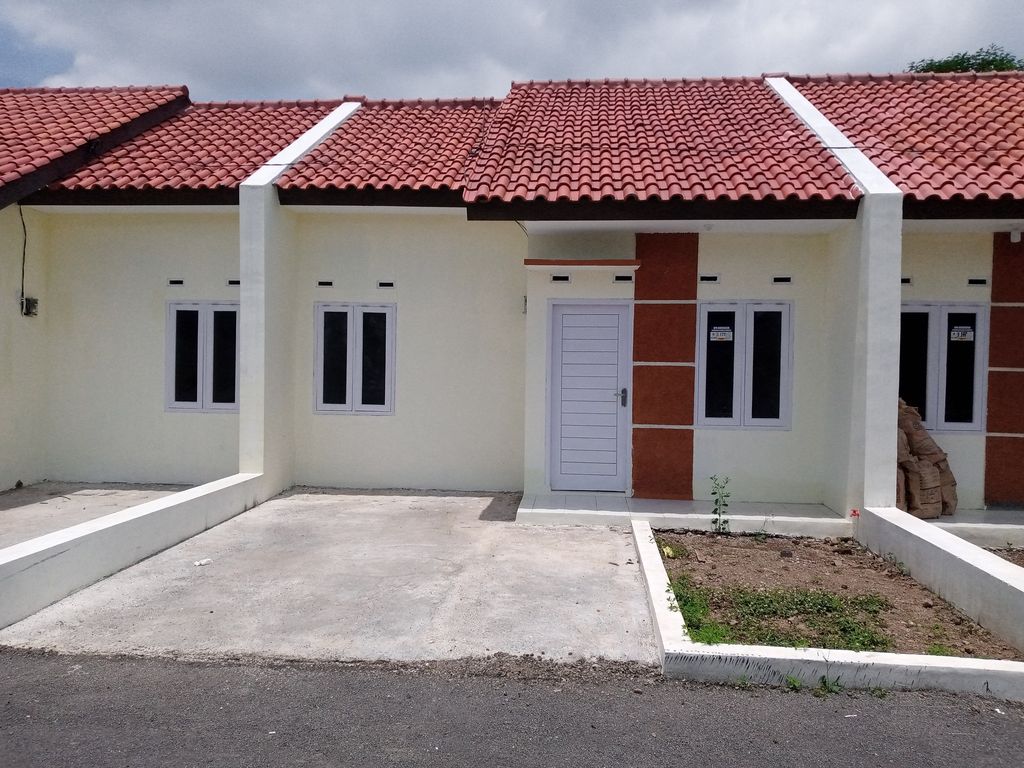 foto tampak rumah tipe 36/72 perumahan GRIYA MANGIN PERSADA