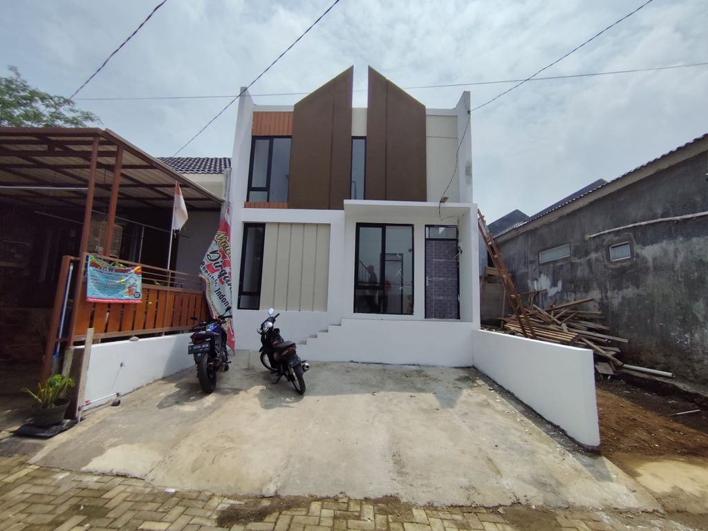 foto tampak rumah tipe 38 Mezanin Alegra (497) perumahan G-Land Padalarang Valley