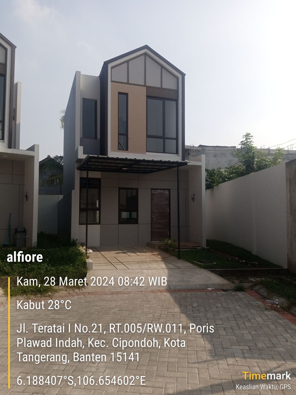 foto tampak rumah tipe ALFIORE A21C/6 perumahan CLUSTER ALFIORE