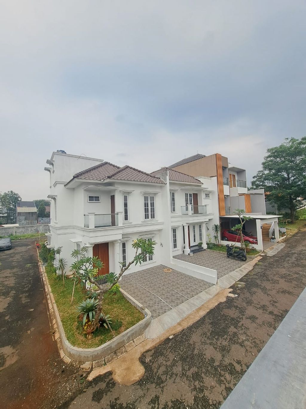 foto tampak rumah tipe AMERICAN CLASIC perumahan RUMAH HIDAYAH 2