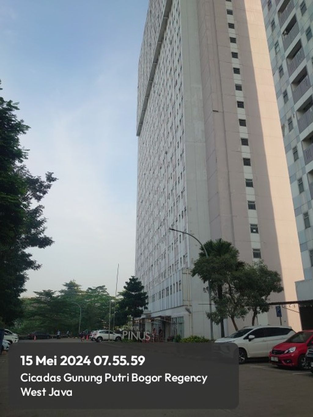 foto posisi tengah perumahan Gunung Putri Square