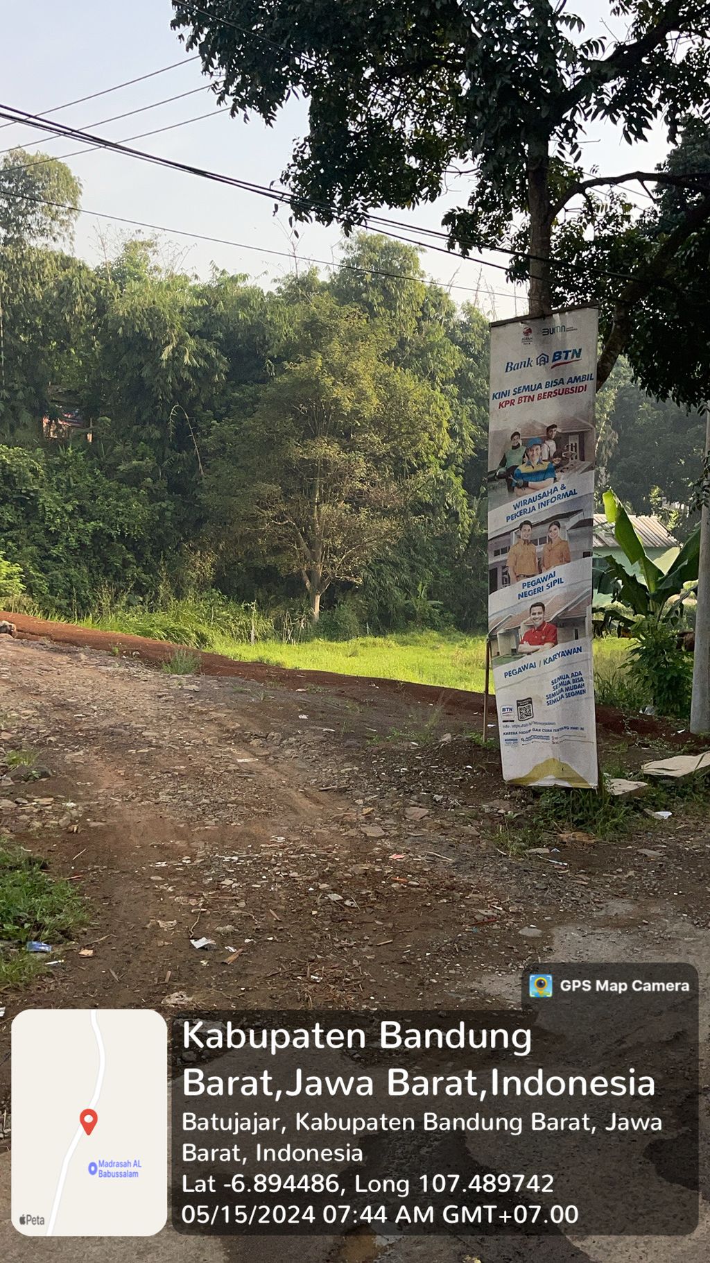foto gerbang perumahan Kriya Maha Citra