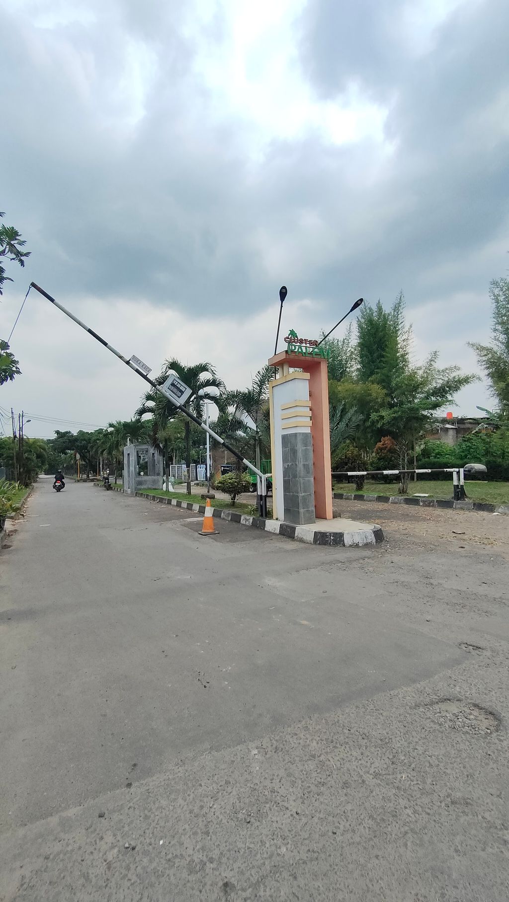 foto posisi tengah perumahan BUMI ADIPURA