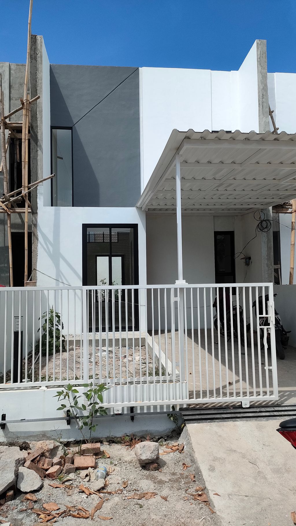 foto contoh rumah perumahan BUMI ADIPURA