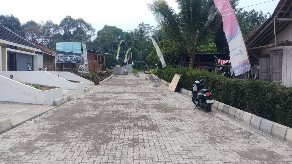 foto gerbang perumahan MAVILLA BANTARWARU