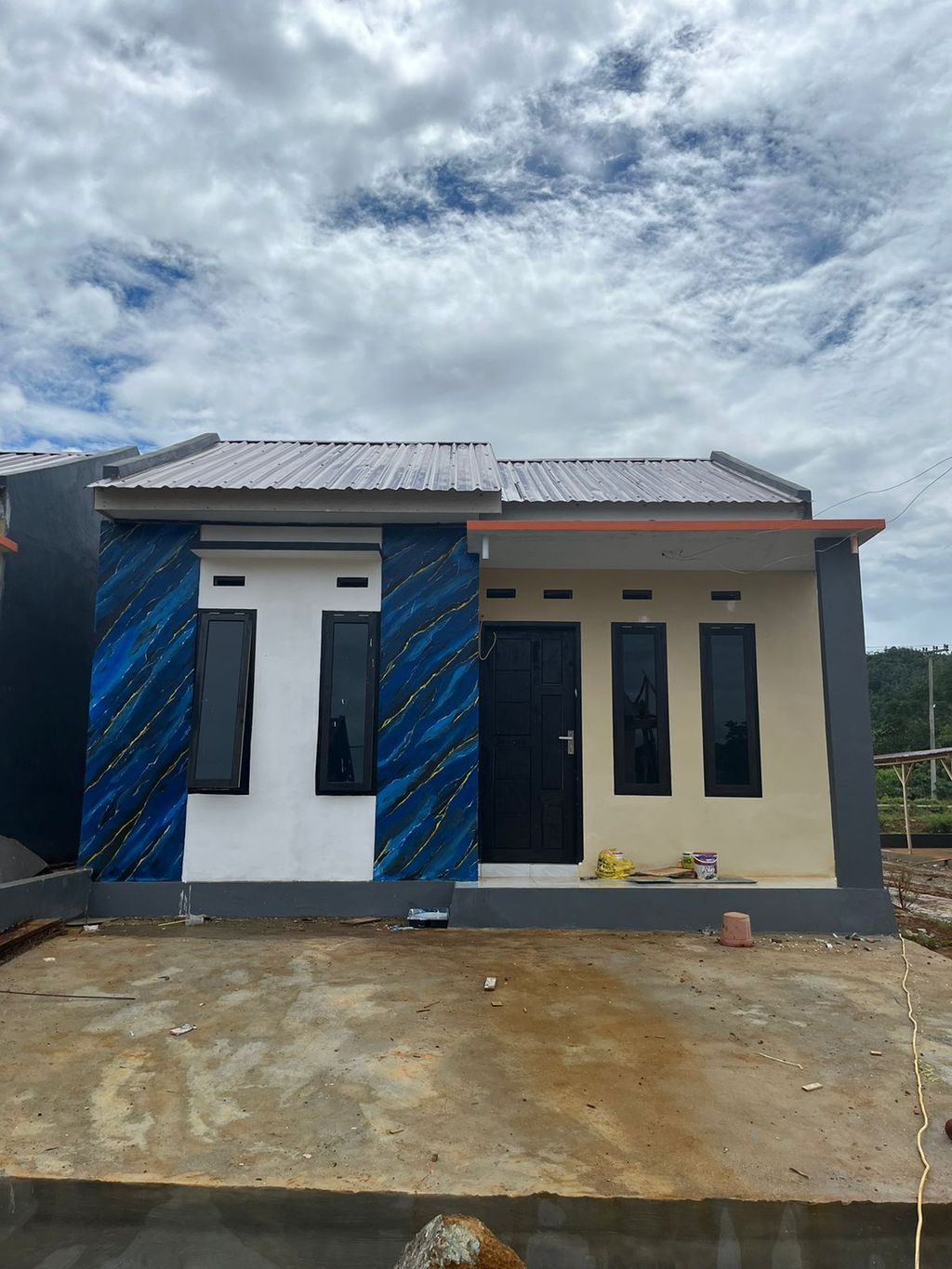 foto tampak rumah tipe 36 perumahan PURI KHANISSA RESIDENCE V