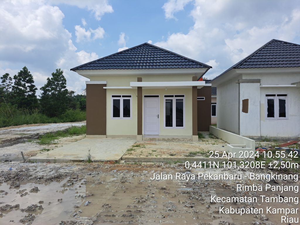foto tampak rumah tipe T36 perumahan MAYANG ASRI RESIDENCE
