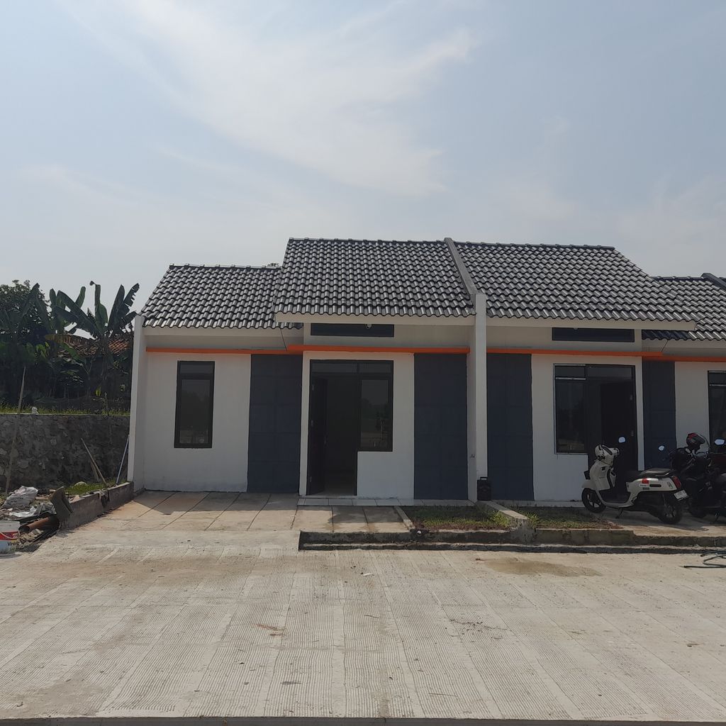 foto contoh rumah perumahan Solear Garden View