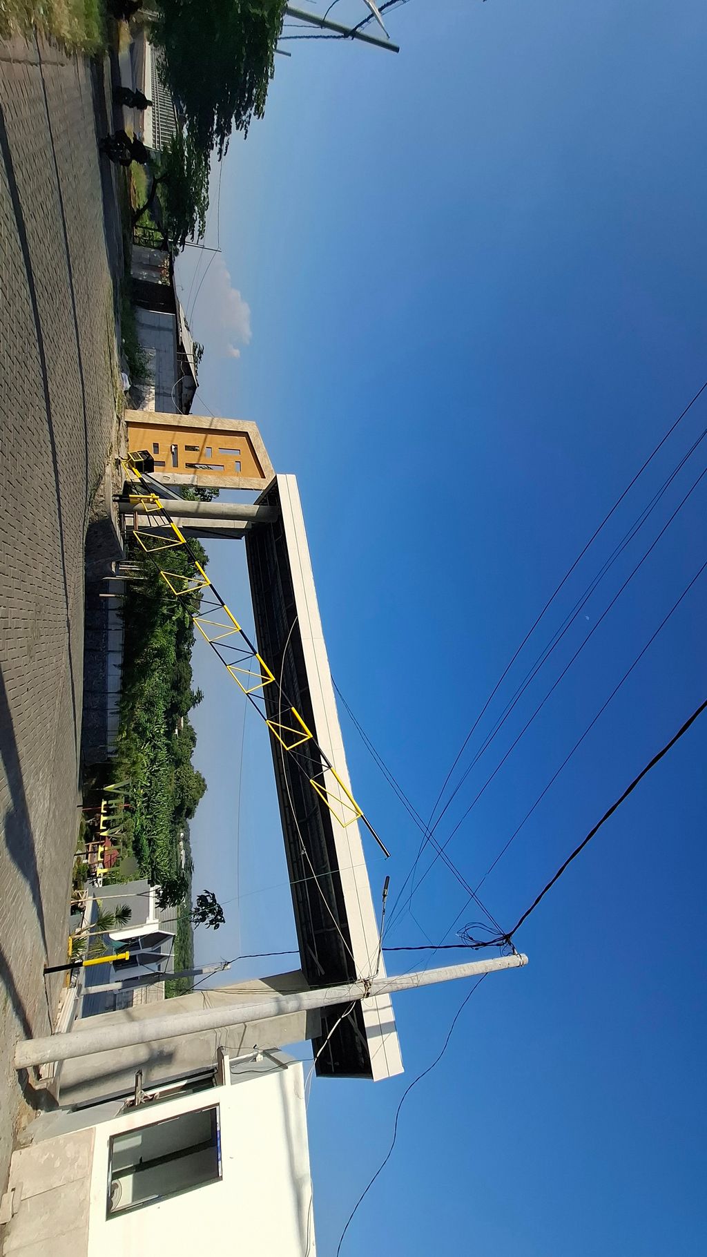 foto gerbang perumahan PUNCAK MADANIA REGENCY (VELVET LEGUNDI)