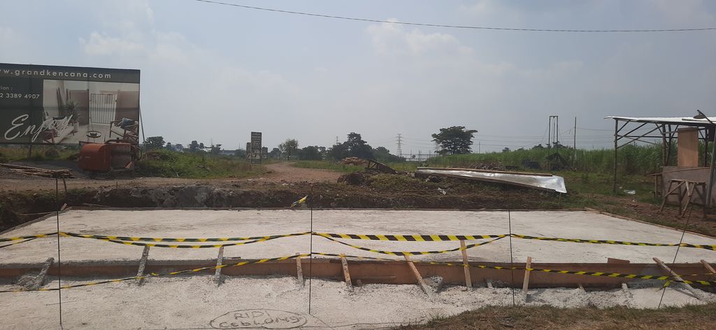 foto gerbang perumahan Grand Kencana Purwosari