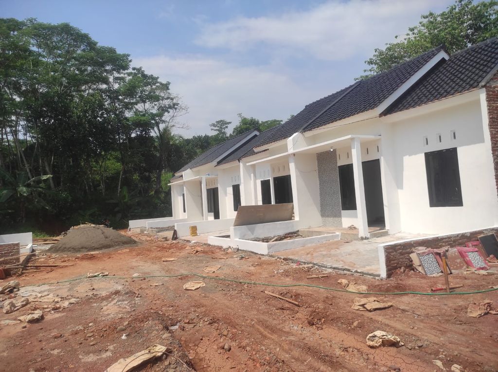 foto tampak rumah tipe E perumahan Perumahan Griya Nagita