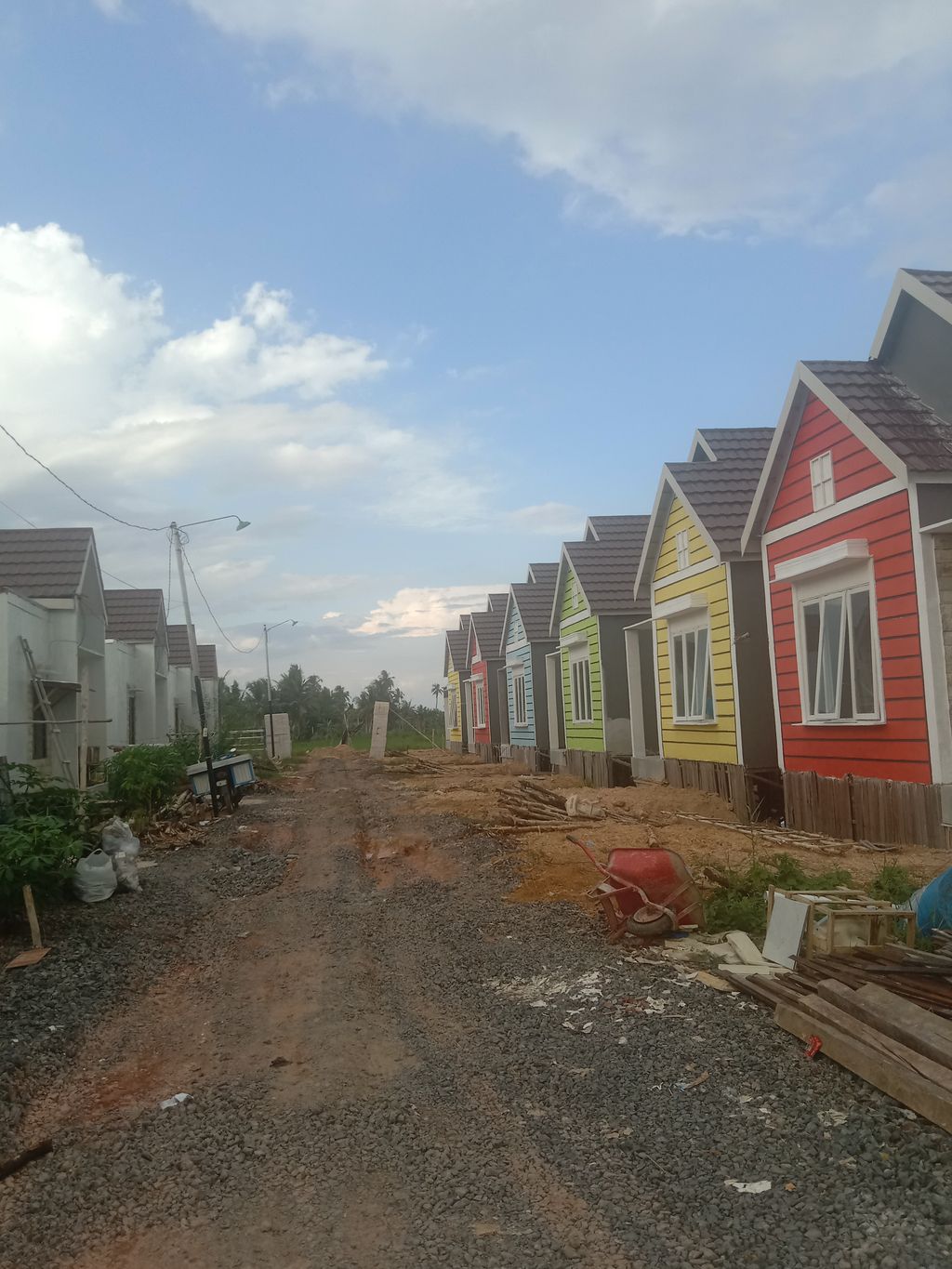 foto posisi tengah perumahan New Cluster Villa Bakung