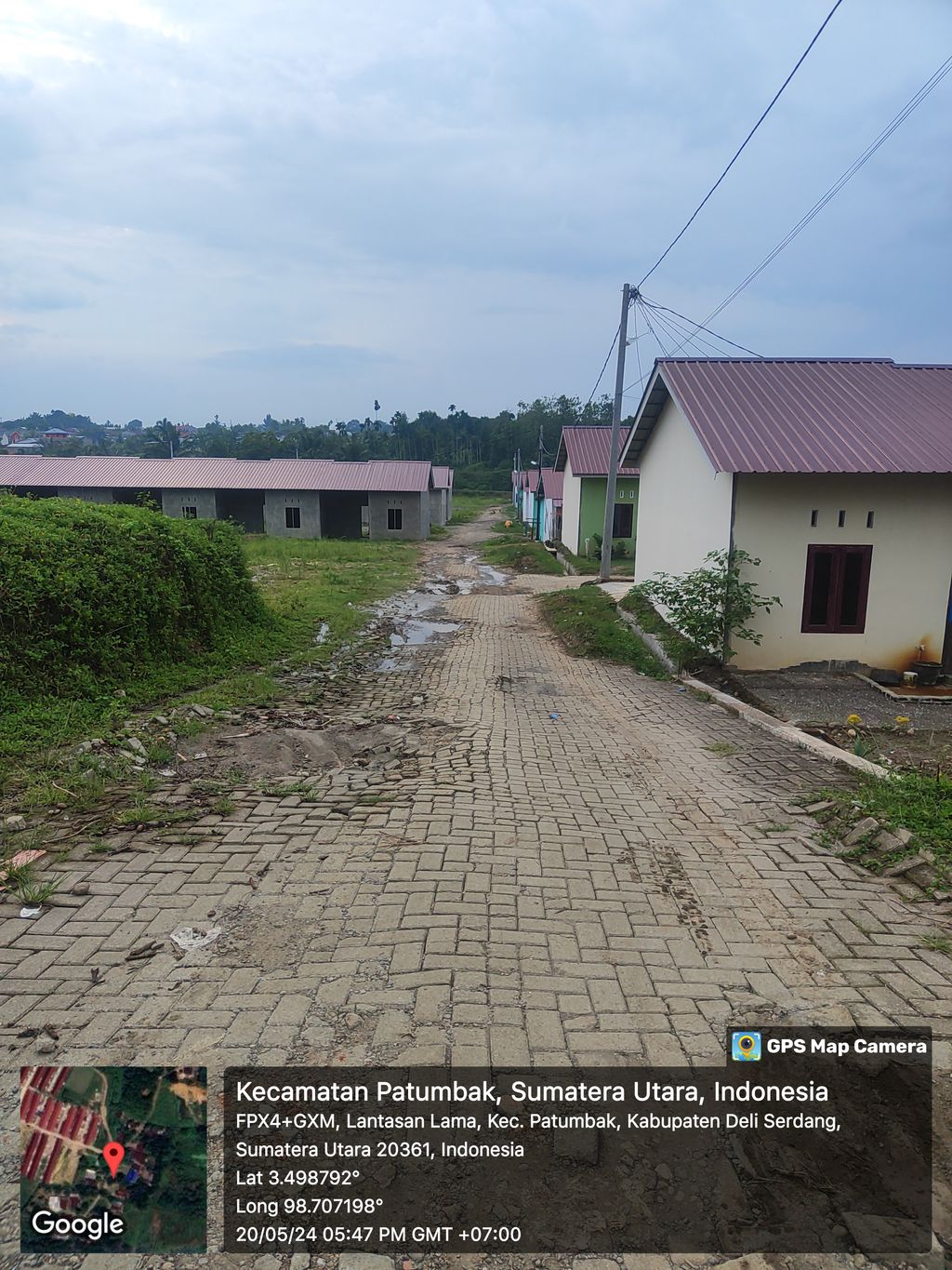 foto posisi tengah perumahan TAMAN KURNIA INDAH 2