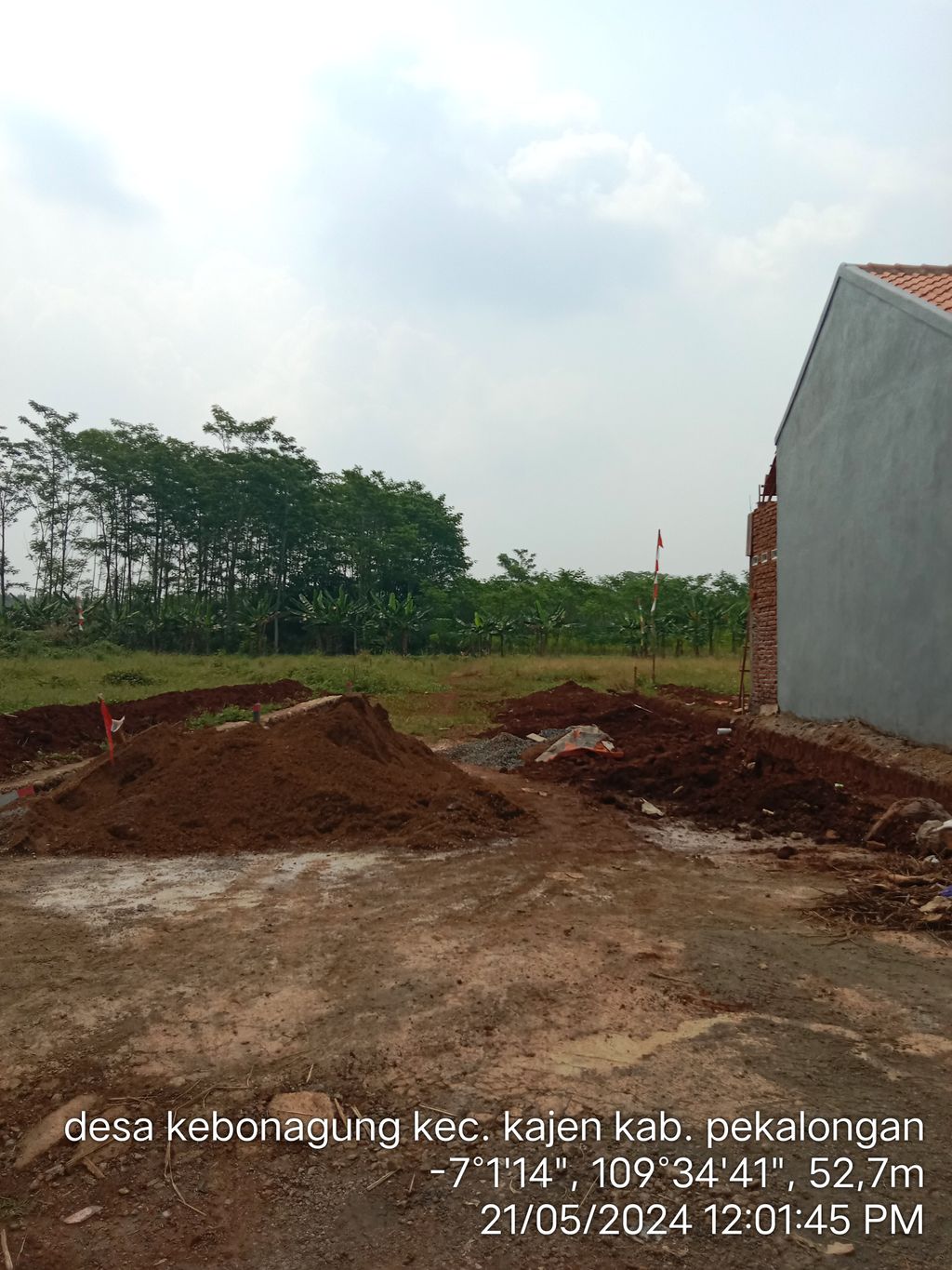 foto posisi tengah perumahan GRIYA MUSTIKA 4