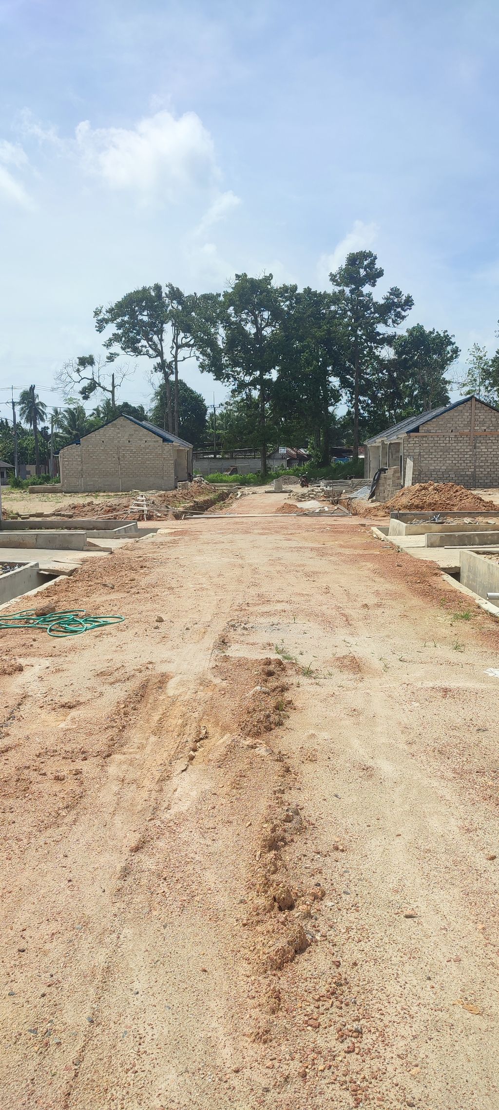 foto posisi tengah perumahan PERUMAHAN DAMAI LESTARI RESIDENCE 6