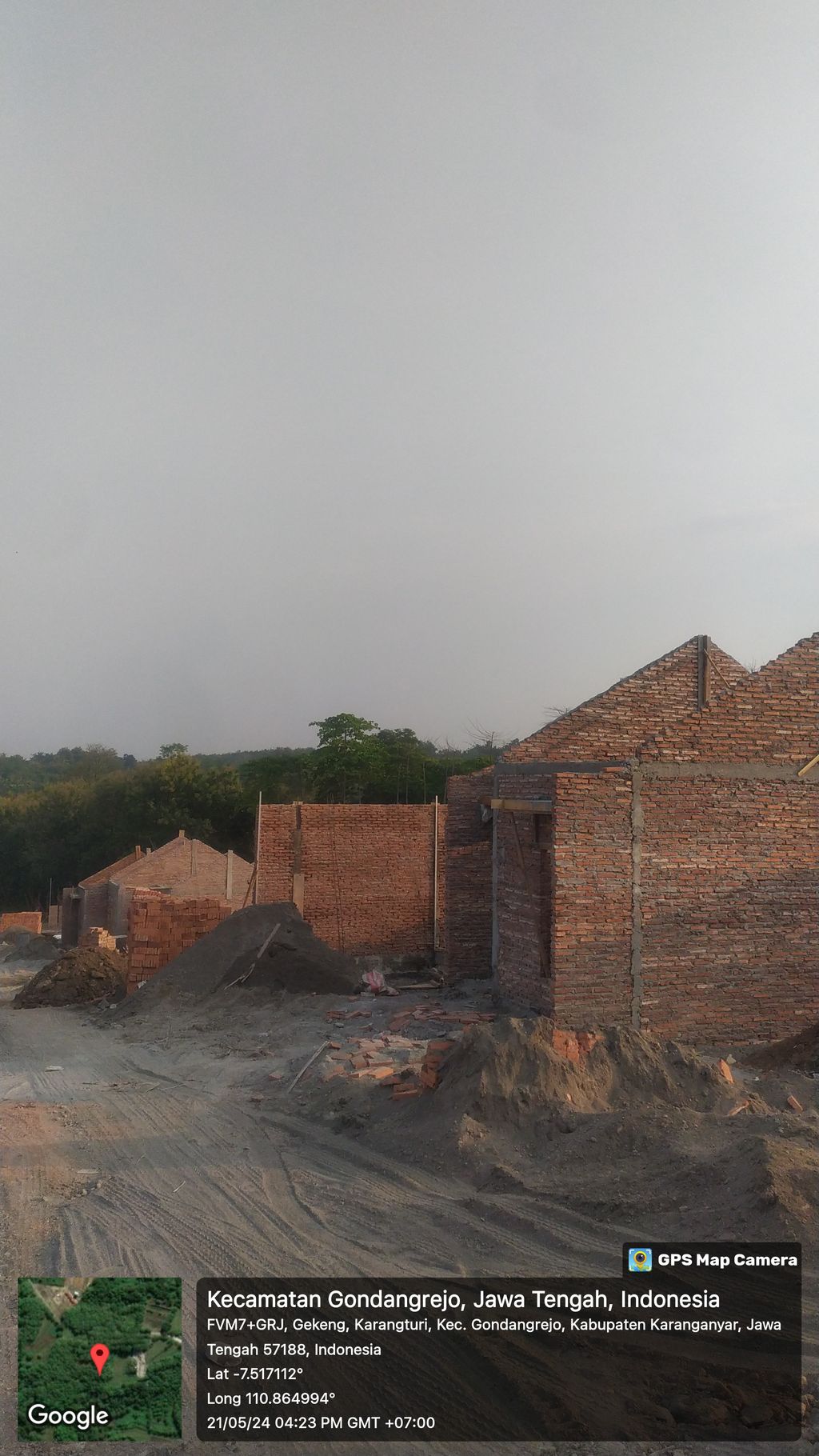foto posisi tengah perumahan CAKRAWALA UTAMA RESIDENCE 4