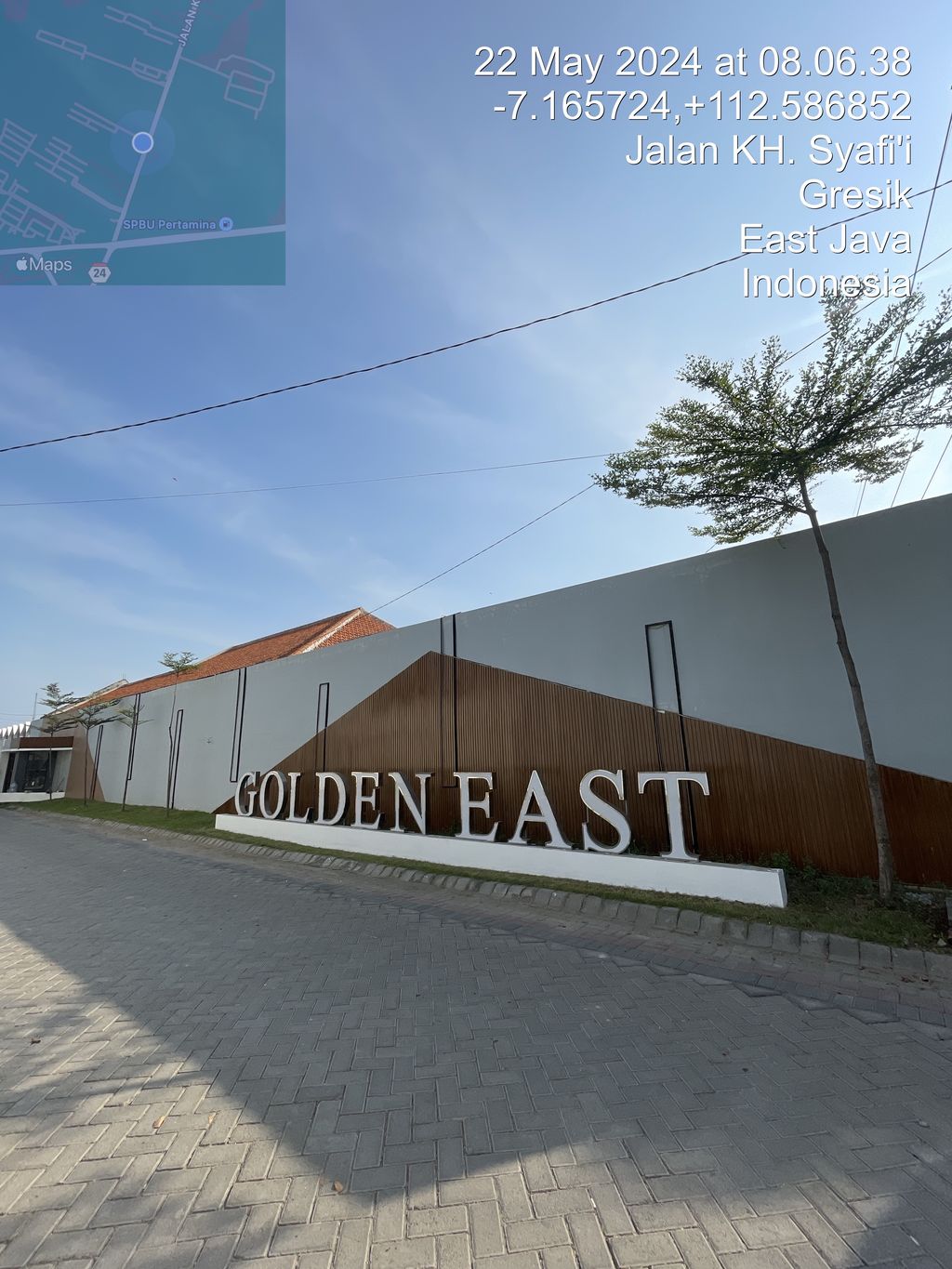 foto gerbang perumahan GOLDEN EAST KEBOMAS 3
