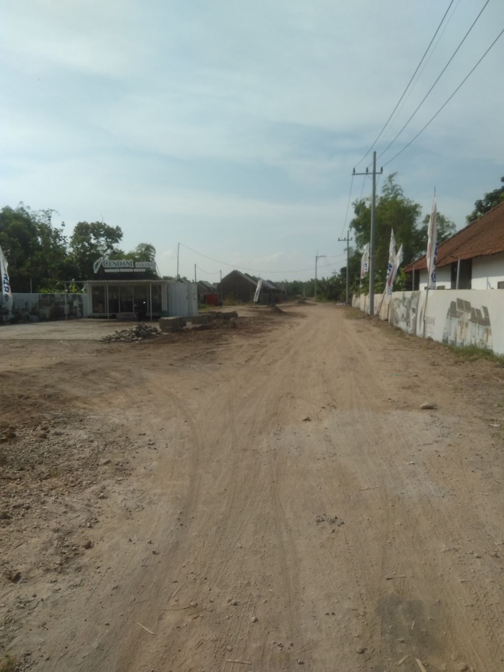 foto gerbang perumahan PERUMAHAN CENDANI LIVING