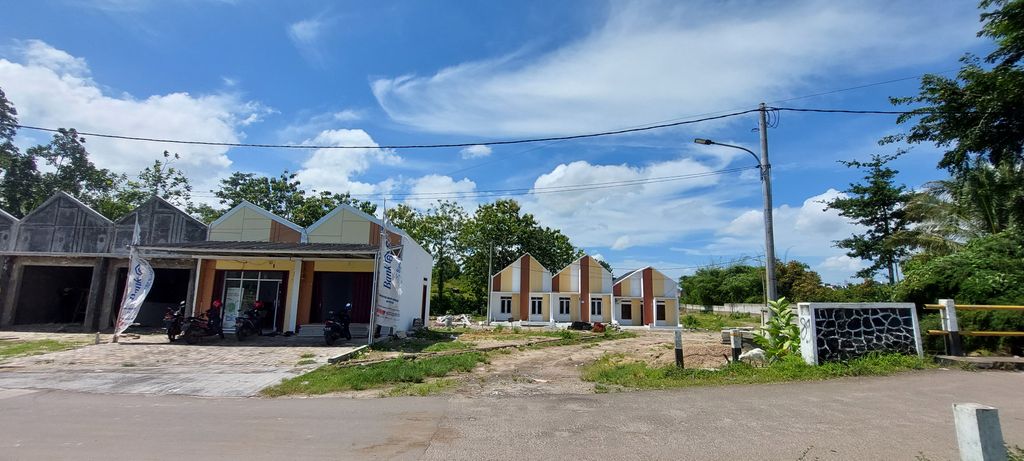 foto gerbang perumahan PARAMADINA