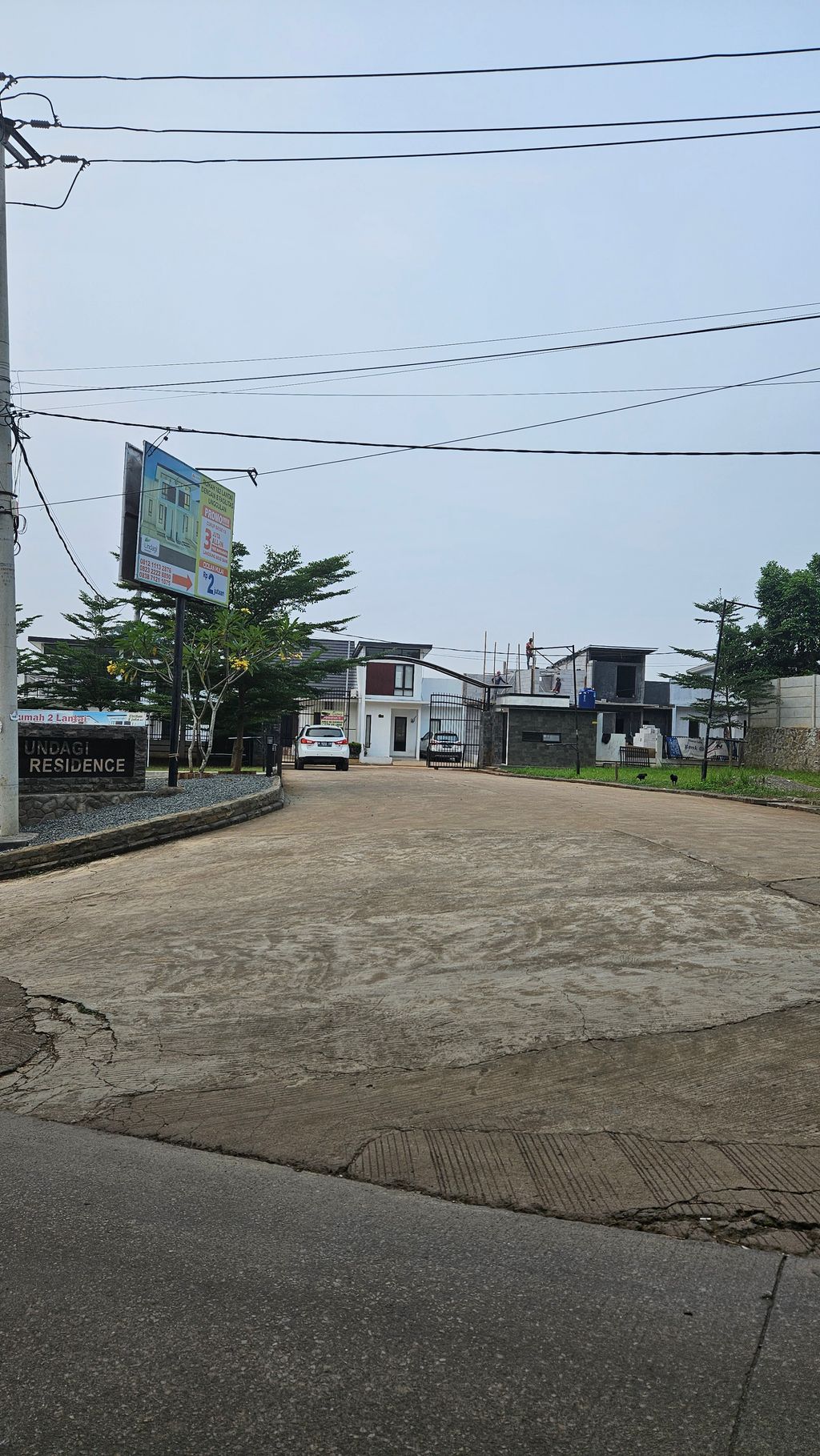 foto gerbang perumahan Undagi Residence