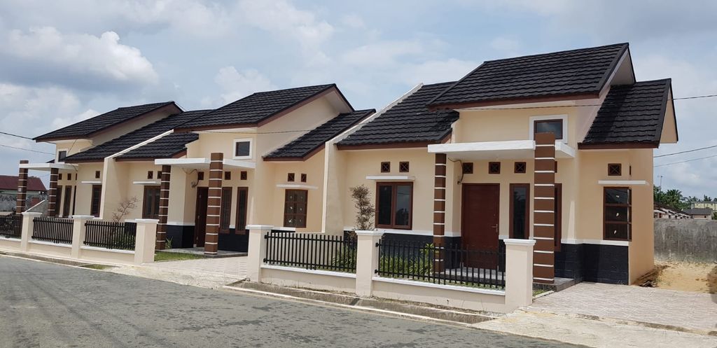 foto tampak rumah tipe 50 perumahan Griya Teratai Indah
