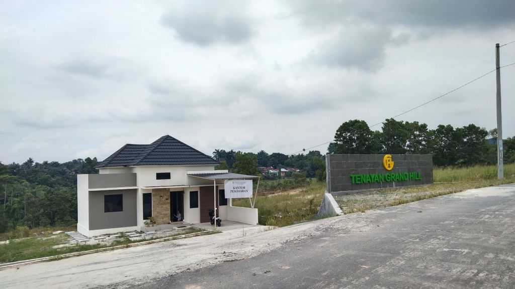 foto gerbang perumahan TENAYAN GRAND HILL