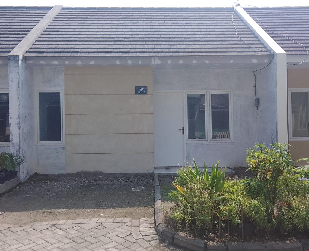 foto tampak rumah tipe 36 (M-11) perumahan Bumi Mojoasri