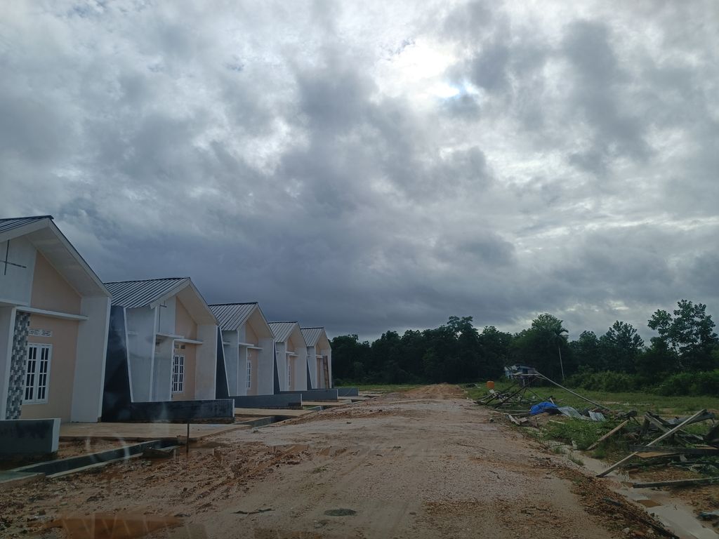 foto gerbang perumahan PURI LESTARI TAHAP 3