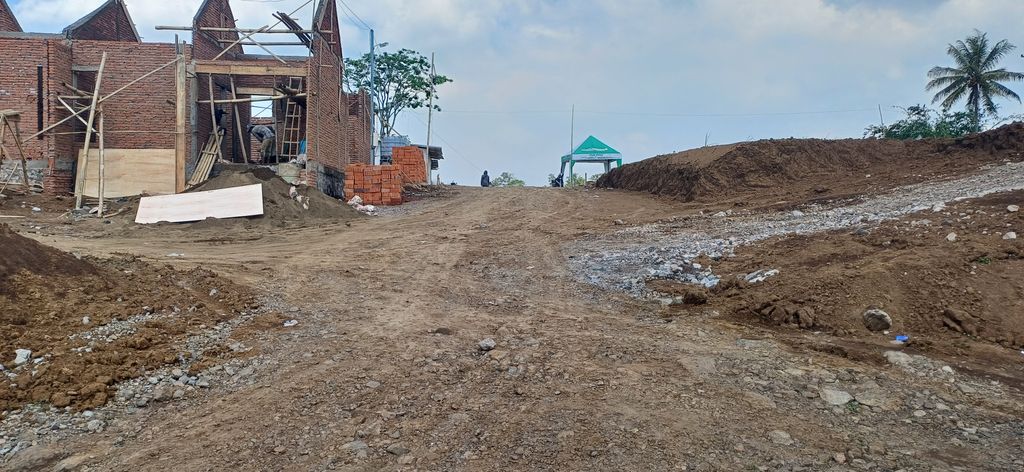 foto gerbang perumahan GRAND KENCANA MALANG 3